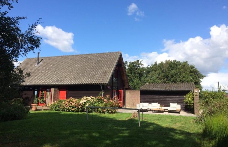 Ferienhaus in Reeuwijk, Groene Hart, Suedholland, mit grossem Garten und Terrasse, ideal zum Entspannen in der Natur.