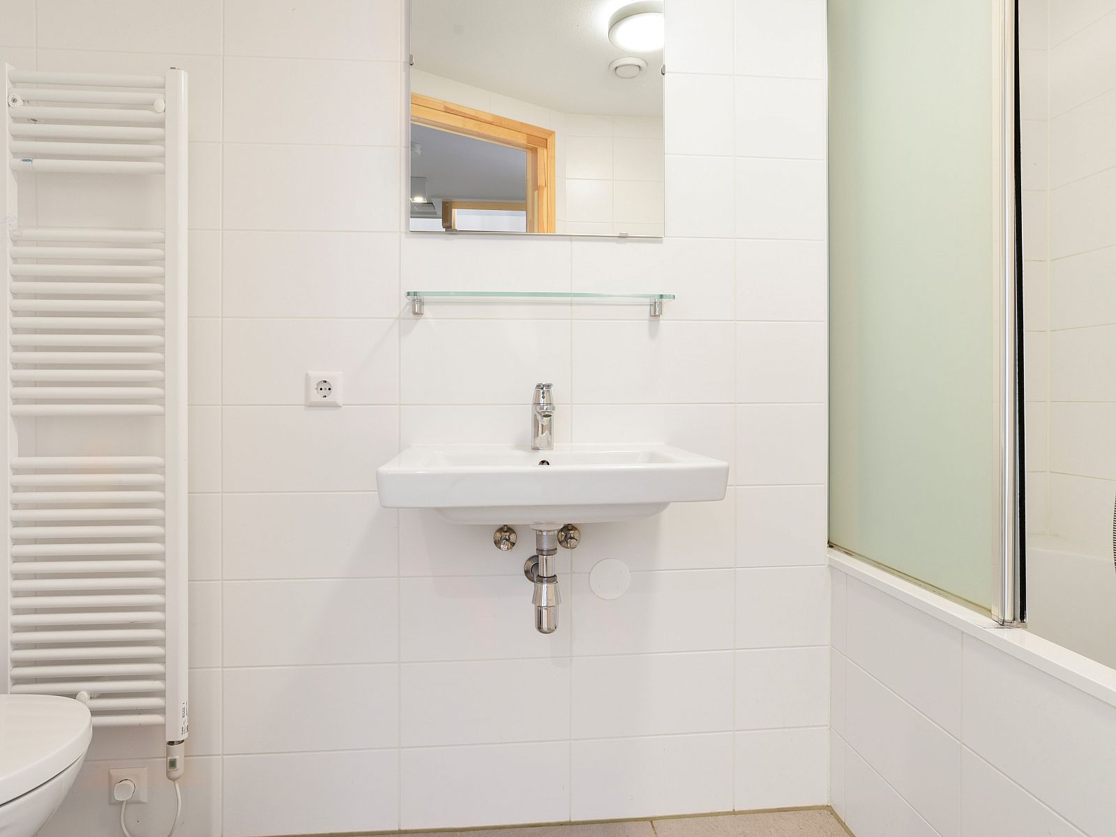 Unterkunft 670843 - Bungalow Groene hart - De Reeuwijkse Plassen | 12-persoons waterwoning - Ravensberg