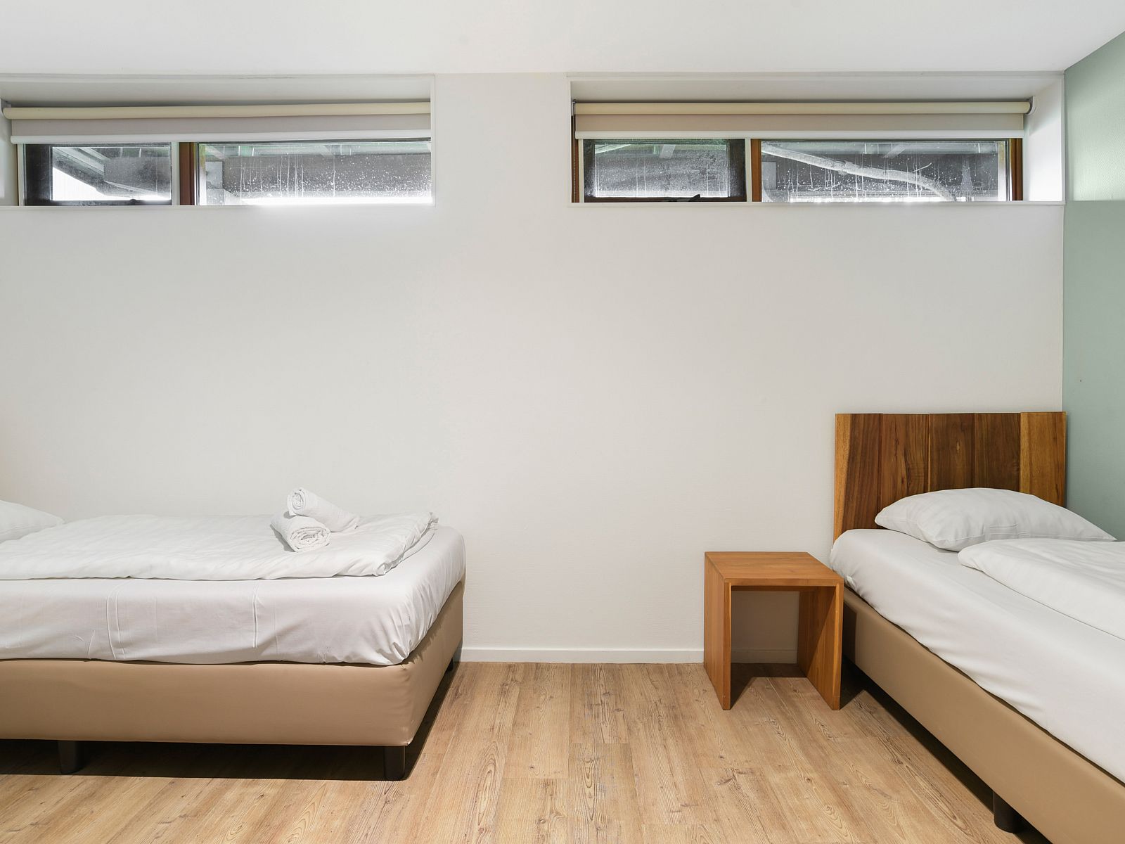 Unterkunft 670843 - Bungalow Groene hart - De Reeuwijkse Plassen | 12-persoons waterwoning - Ravensberg