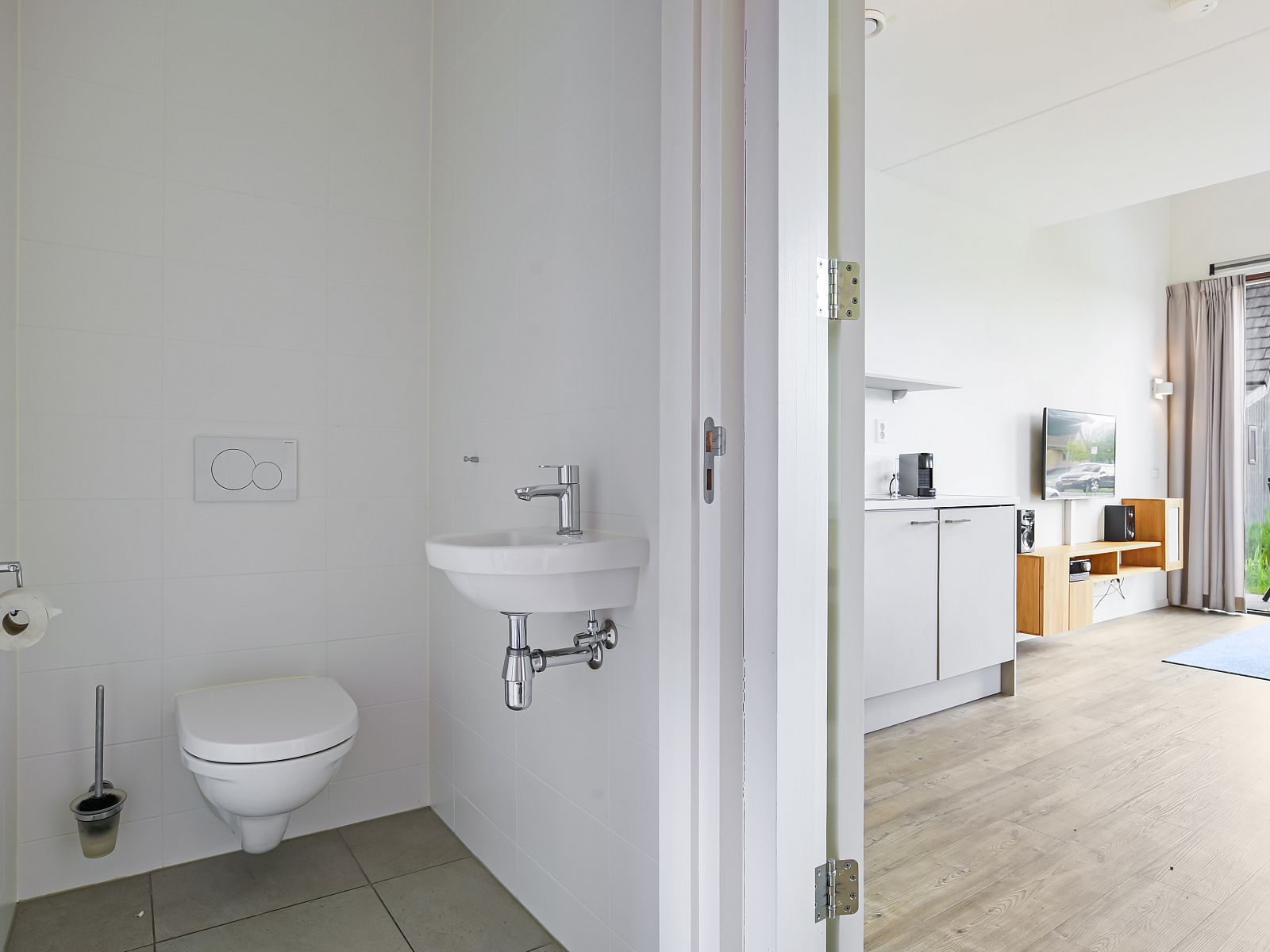 Verblijf 670868 - Bungalow Groene hart - De Reeuwijkse Plassen | 2-persoons waterwoning | 2C