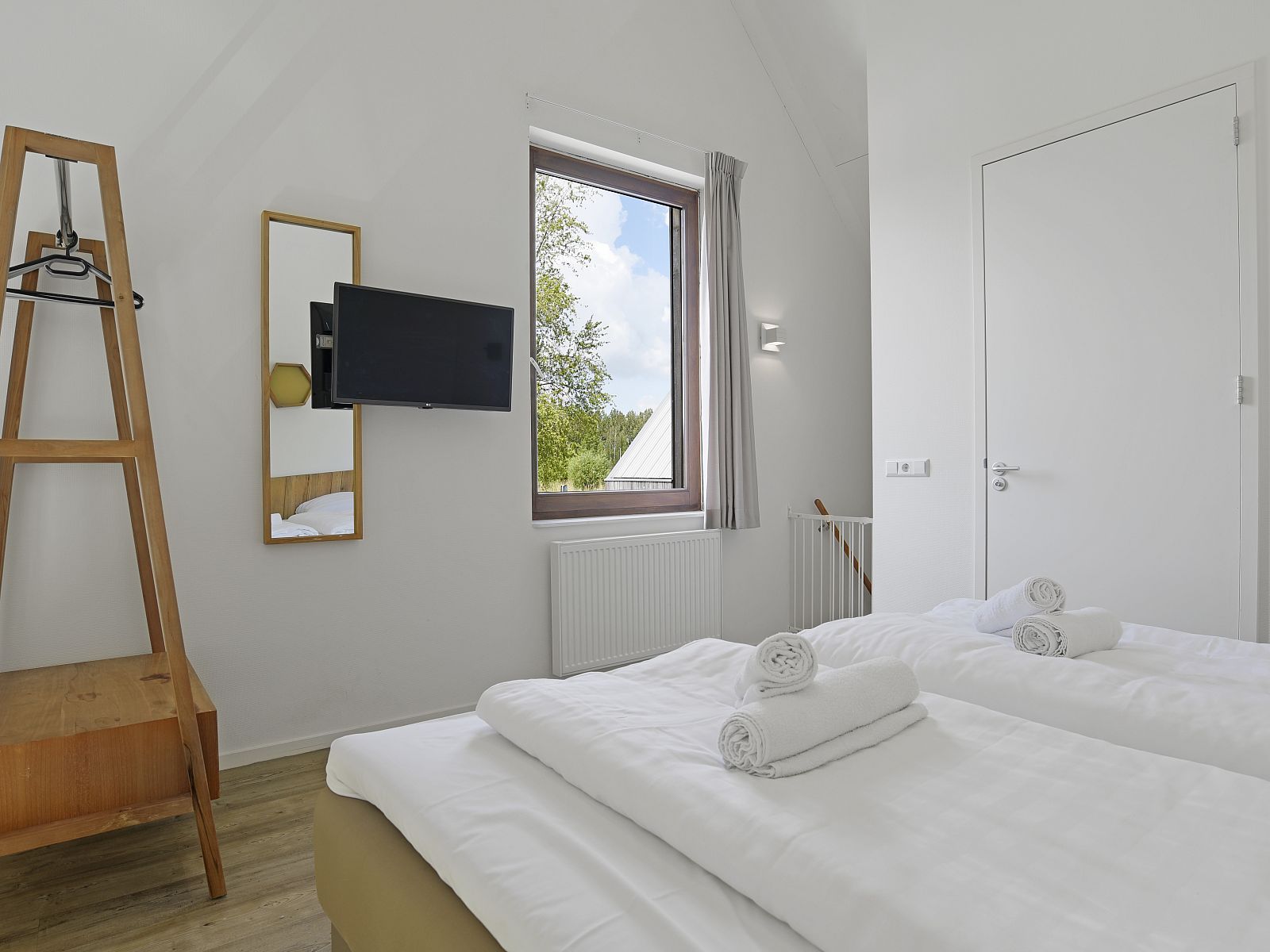 Verblijf 670868 - Bungalow Groene hart - De Reeuwijkse Plassen | 2-persoons waterwoning | 2C