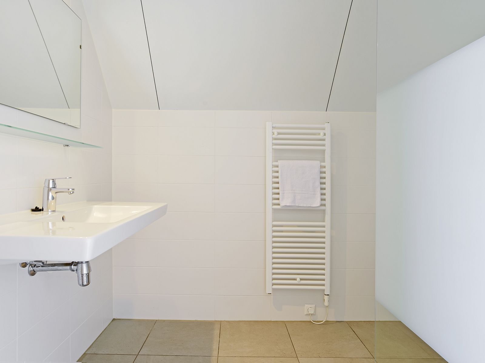 Verblijf 670868 - Bungalow Groene hart - De Reeuwijkse Plassen | 2-persoons waterwoning | 2C