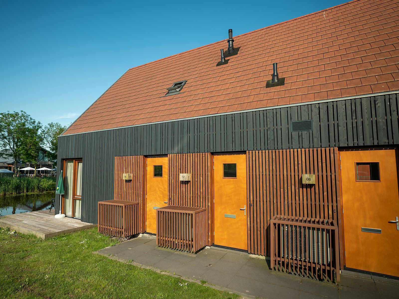 Verblijf 670868 - Bungalow Groene hart - De Reeuwijkse Plassen | 2-persoons waterwoning | 2C