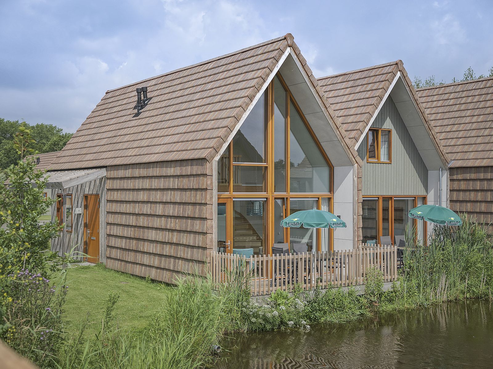 Unterkunft 670880 - Bungalow Groene hart - De Reeuwijkse Plassen | 4-persoons waterwoning - Extra toega