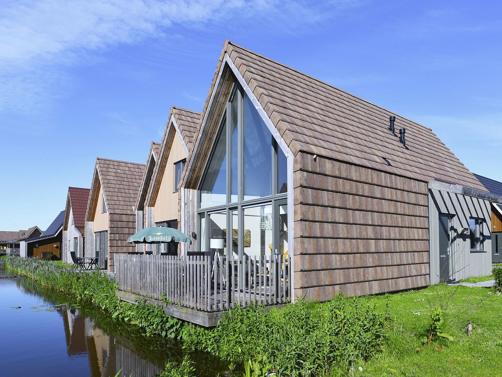 Unterkunft 670880 - Bungalow Groene hart - De Reeuwijkse Plassen | 4-persoons waterwoning - Extra toega