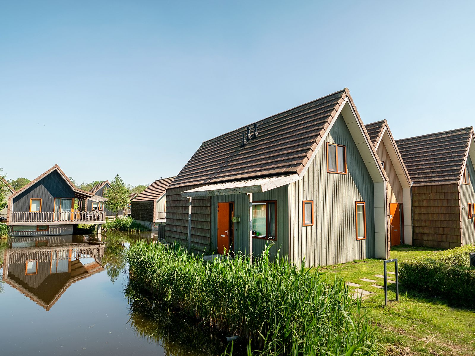 Unterkunft 670880 - Bungalow Groene hart - De Reeuwijkse Plassen | 4-persoons waterwoning - Extra toega