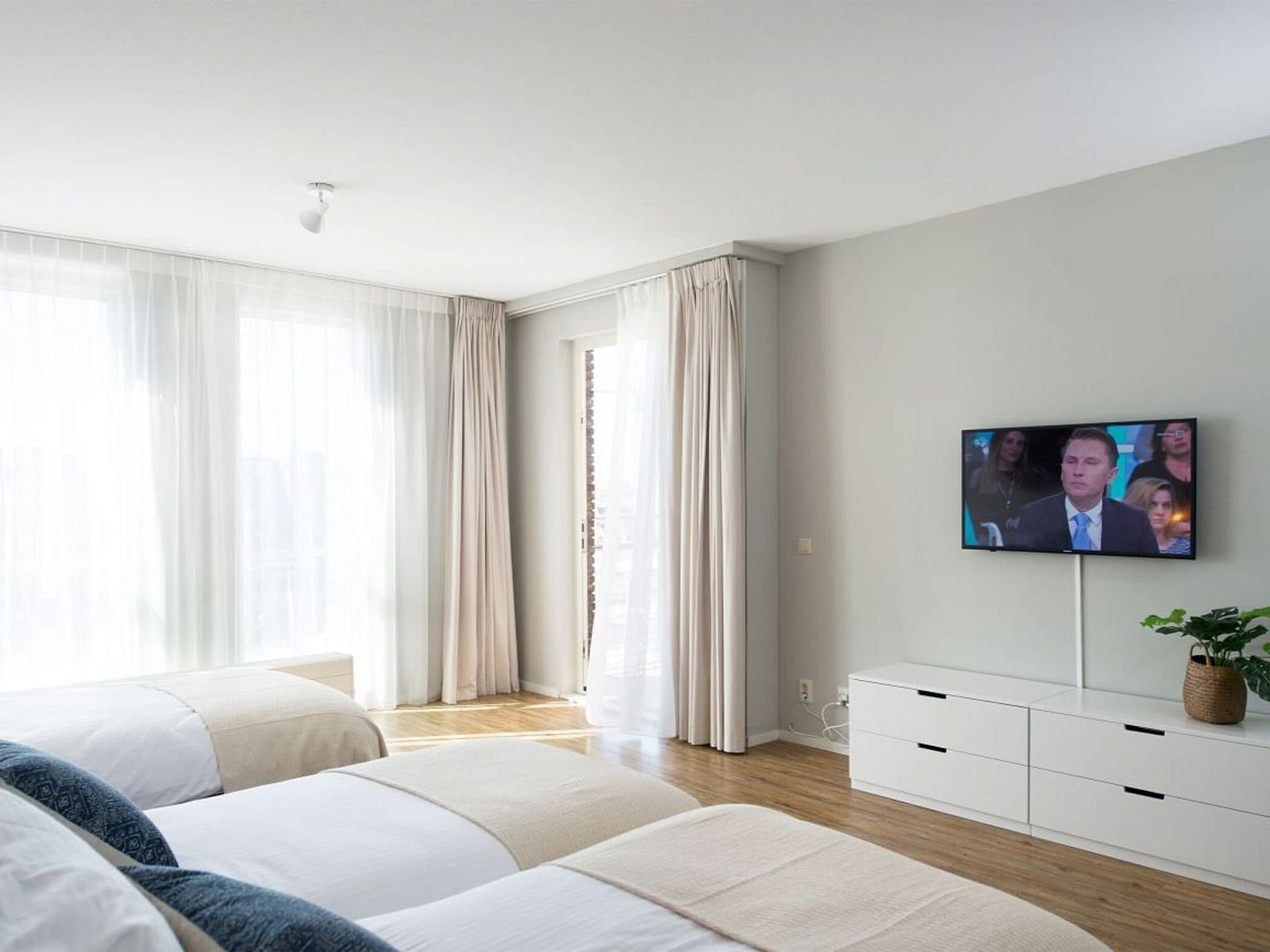 Guest house 6804134 - Apartment Noordzeekust - Scheveningen Harbour 68B