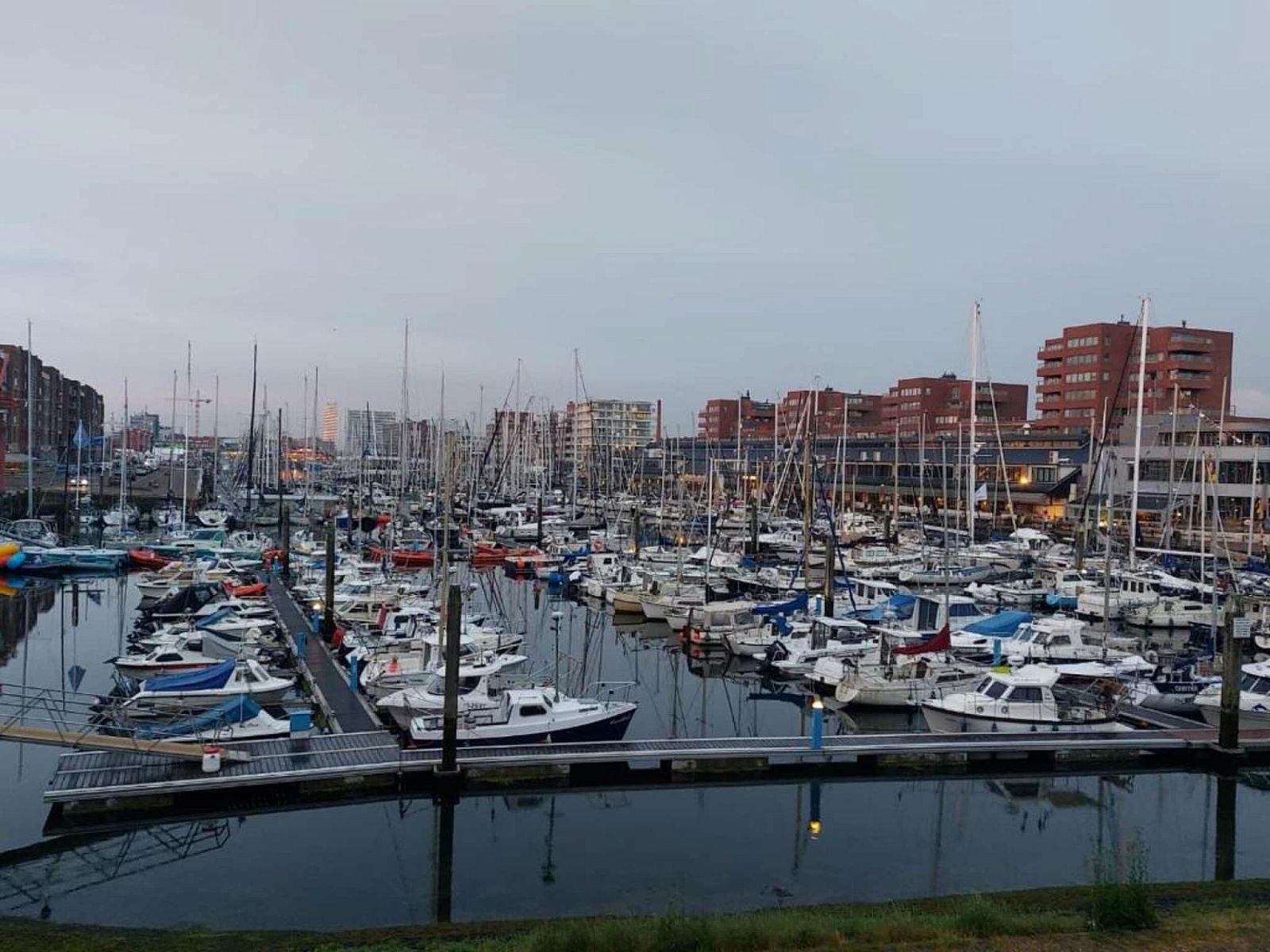 Guest house 680449 - Apartment Noordzeekust - Scheveningen Harbour 40B