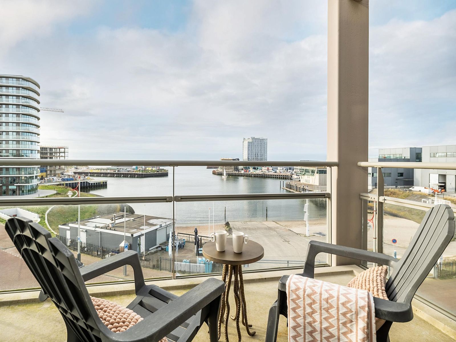 Unterkunft 681535 - Appartement Noordzeekust - Scheveningen Harbour 50B