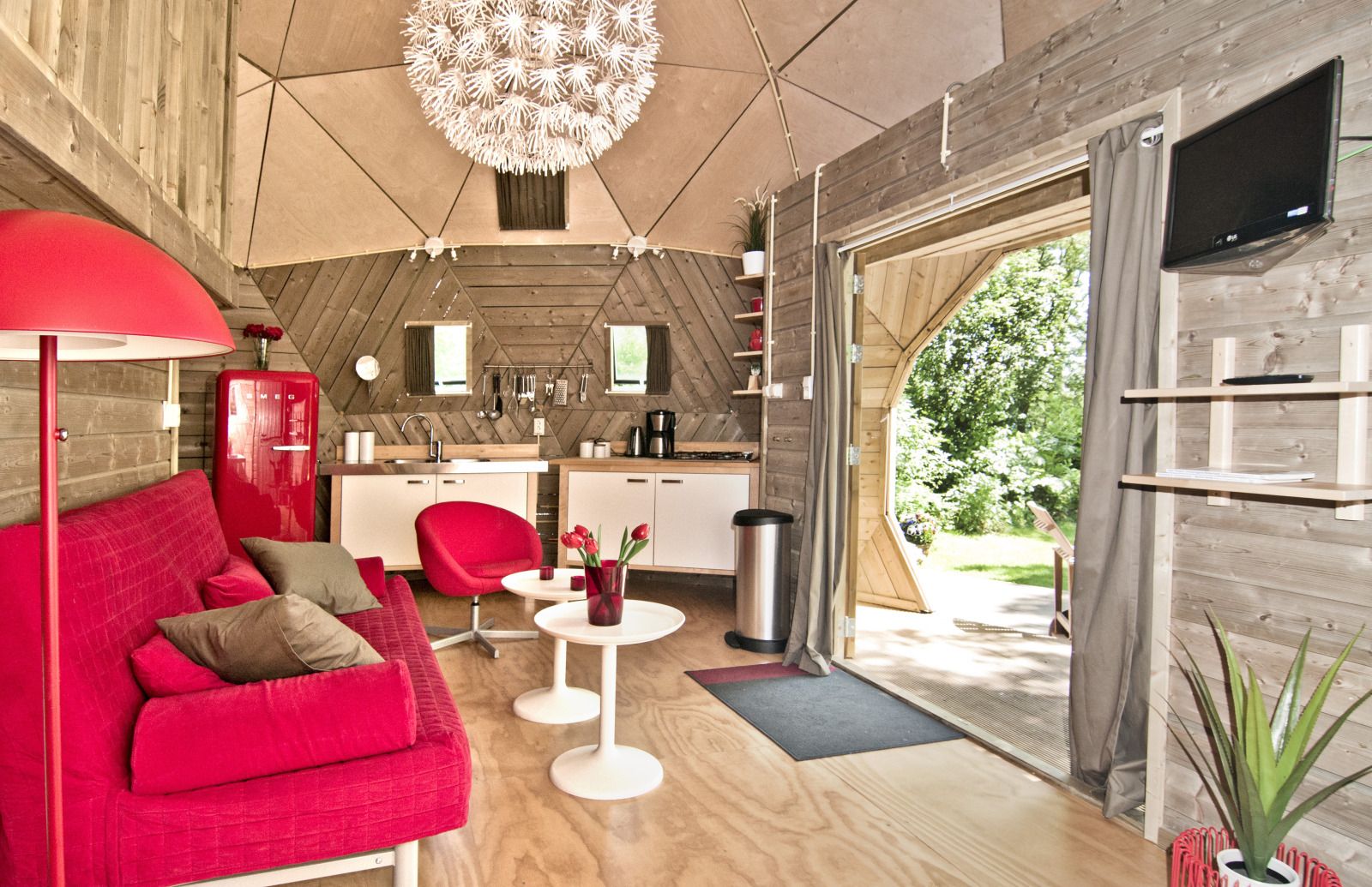 Guest house 700404 - Holiday property Rotterdam eo - Houten Iglo