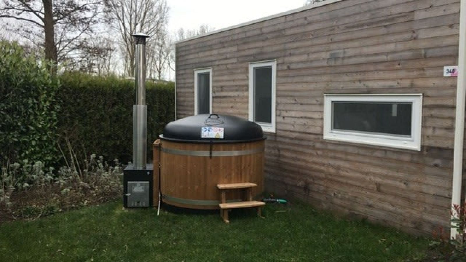 Verblijf 701162 - Vakantiewoning Rotterdam eo - Tiny Cottage Hottub 2+2