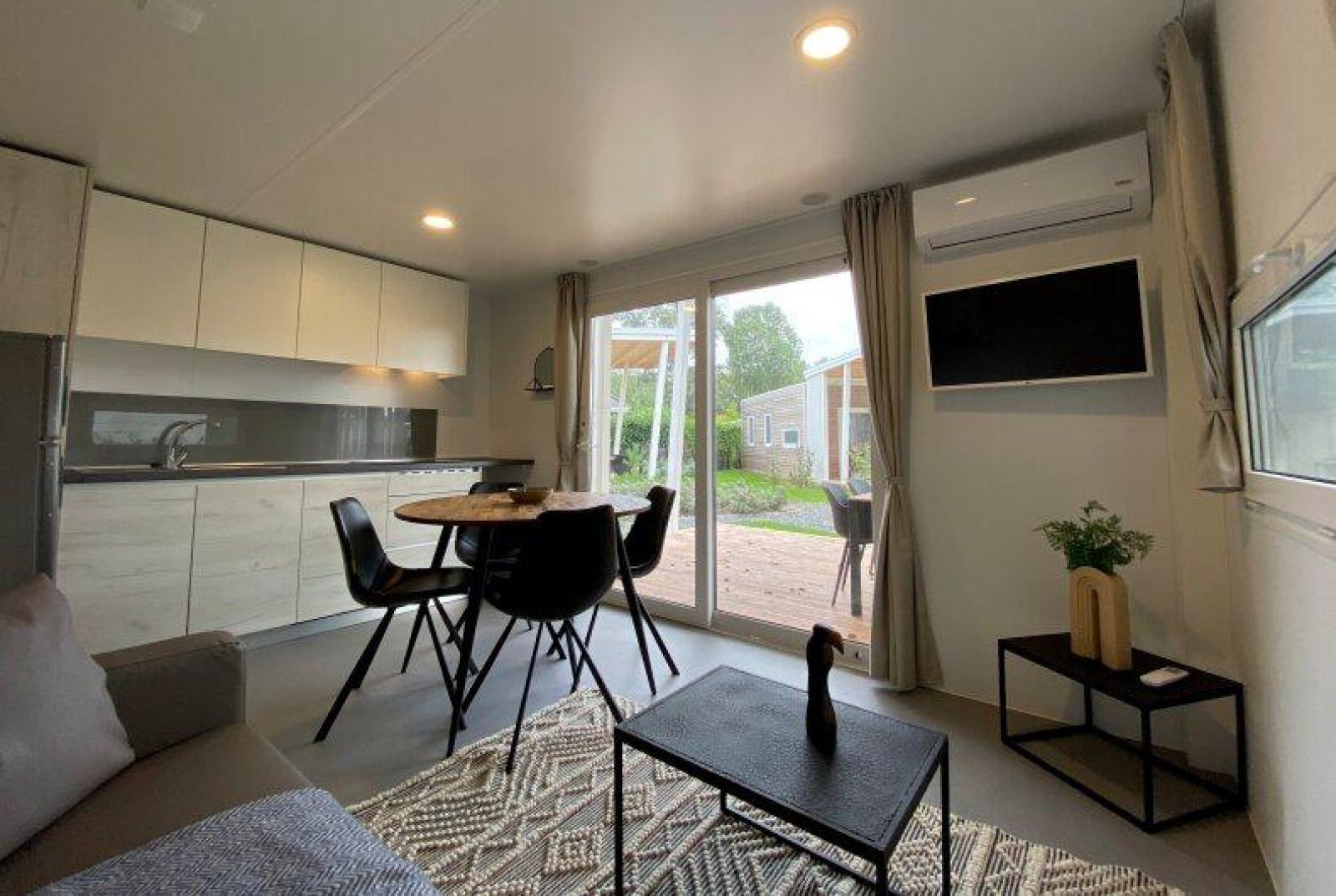 Verblijf 701162 - Vakantiewoning Rotterdam eo - Tiny Cottage Hottub 2+2