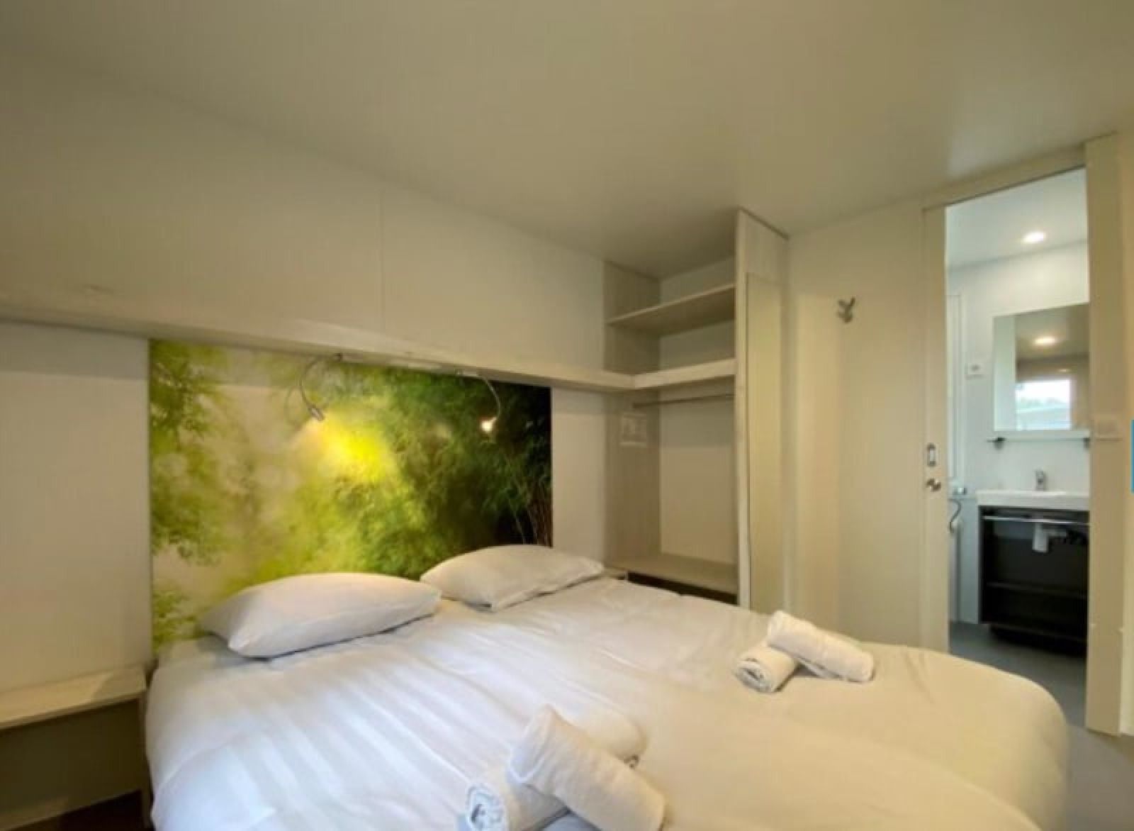 Verblijf 701162 - Vakantiewoning Rotterdam eo - Tiny Cottage Hottub 2+2