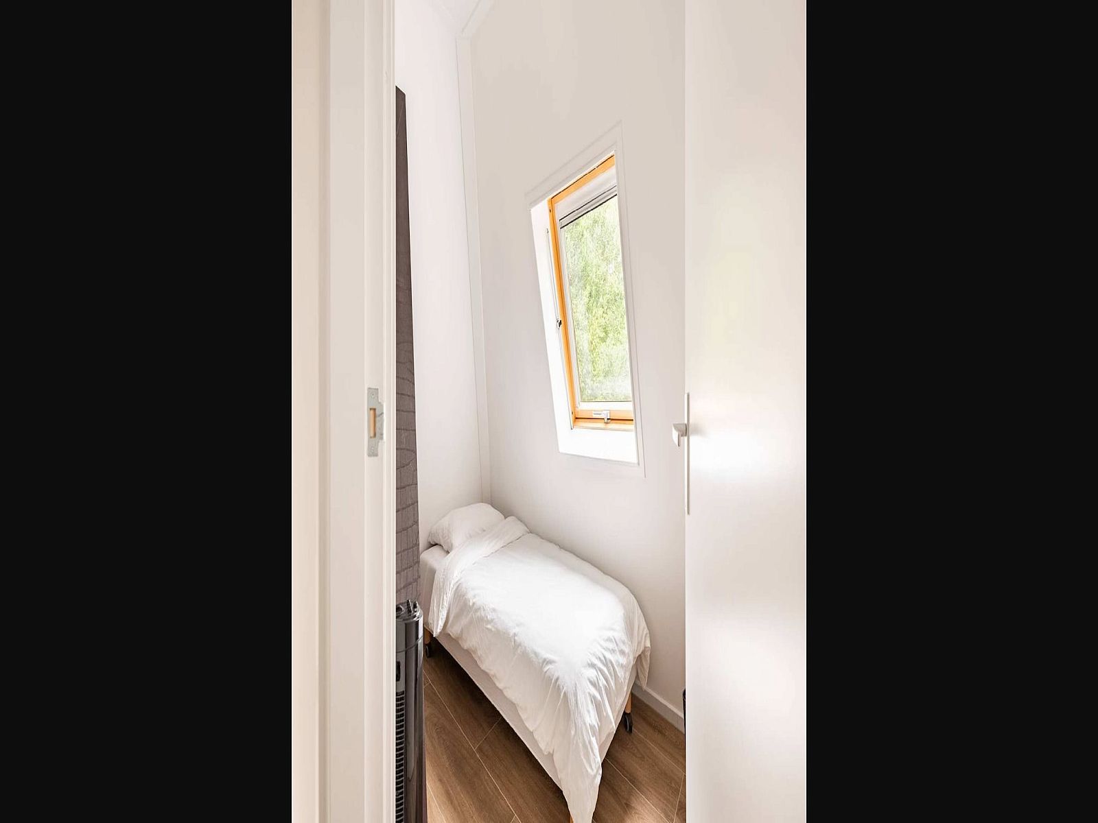 Guest house 702102 - Holiday property Rotterdam eo - Valckesteynse boswoning