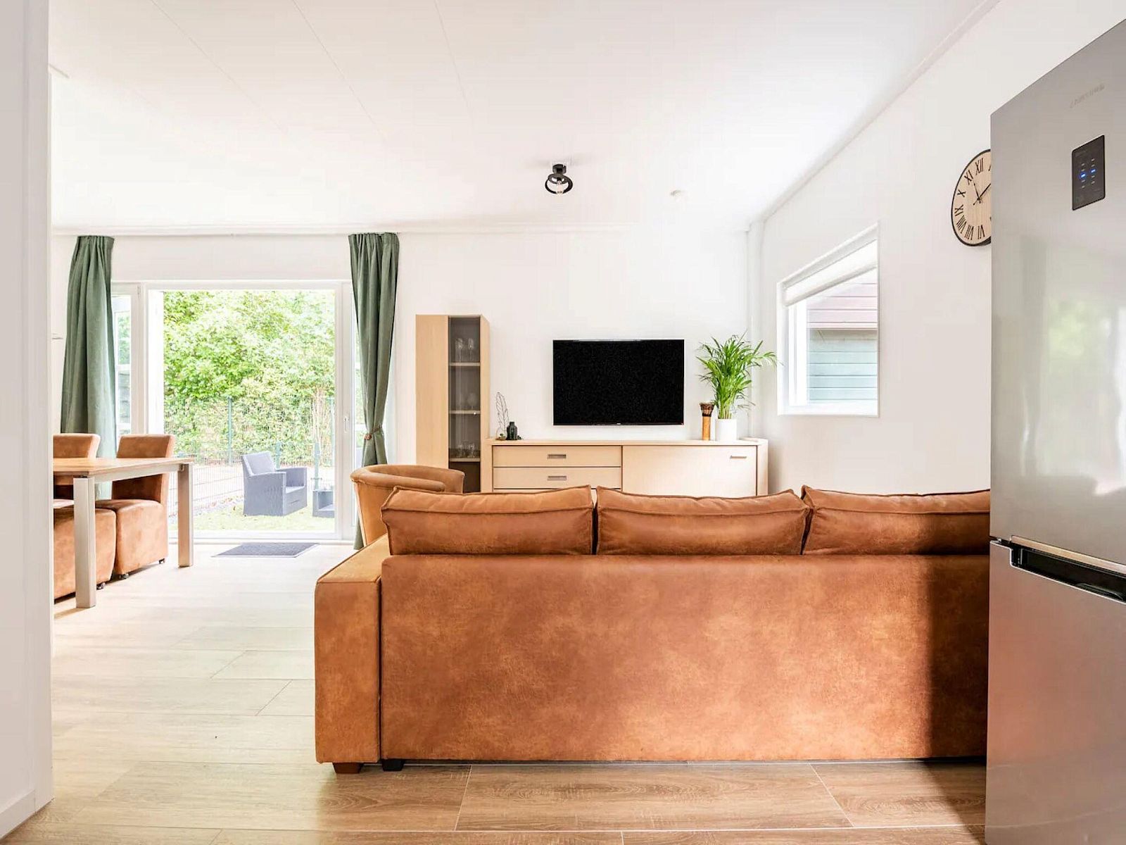 Guest house 702102 - Holiday property Rotterdam eo - Valckesteynse boswoning