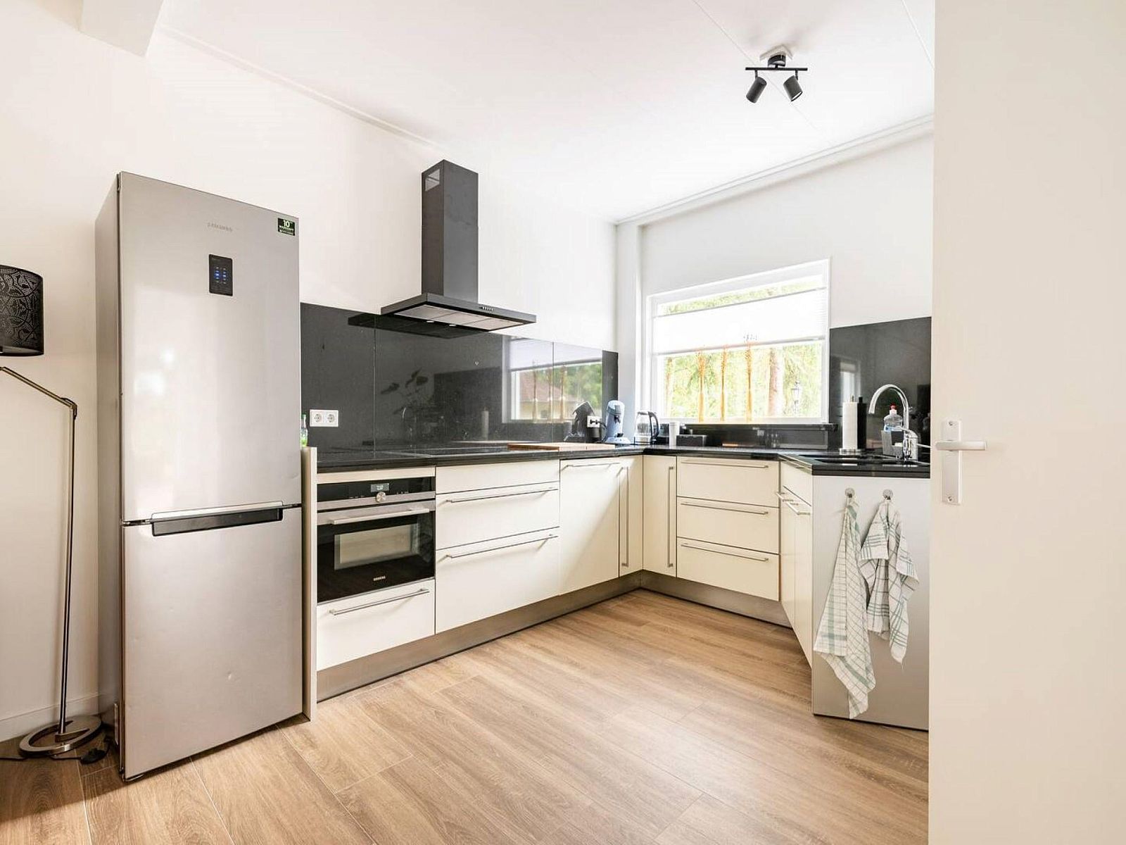 Guest house 702102 - Holiday property Rotterdam eo - Valckesteynse boswoning
