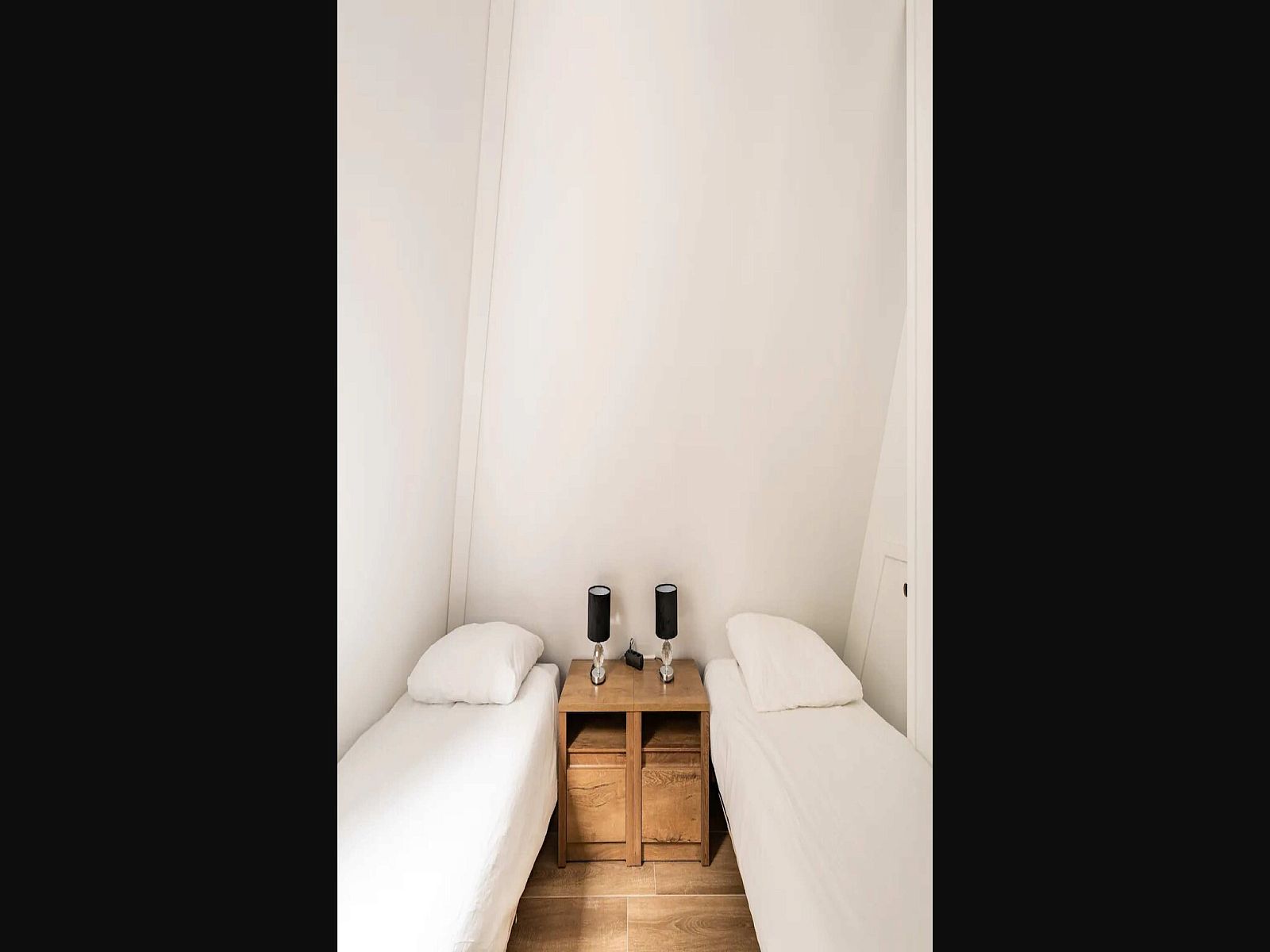 Guest house 702102 - Holiday property Rotterdam eo - Valckesteynse boswoning