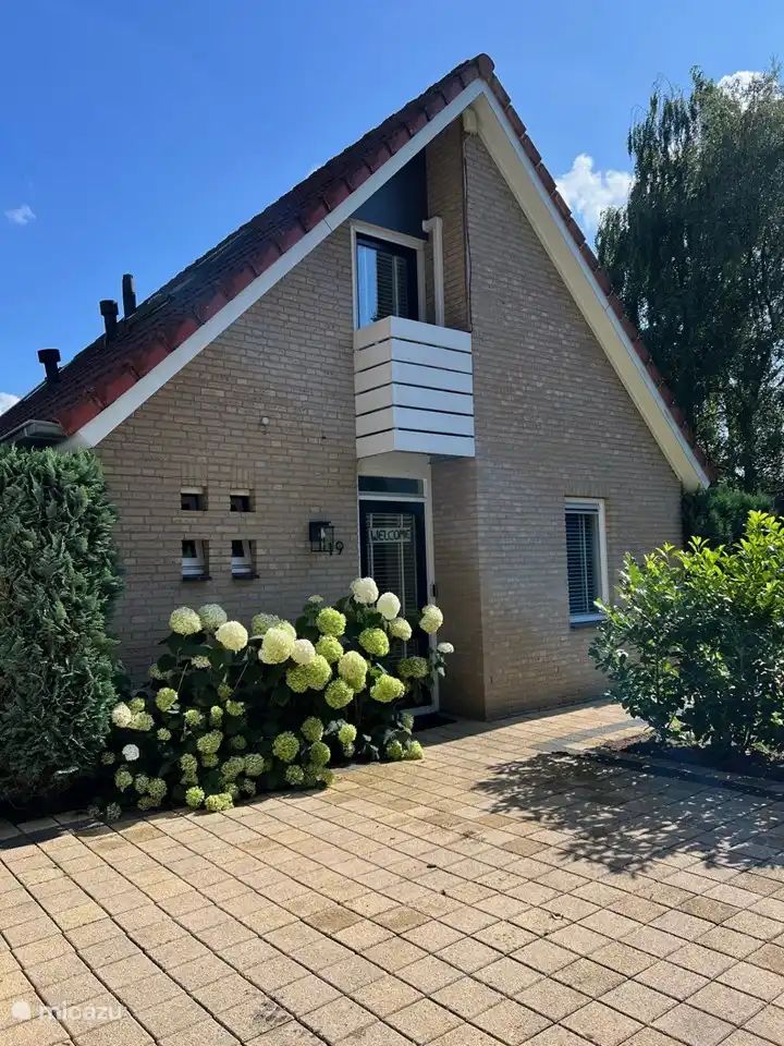 Guest house 711107 - Holiday property Rijk van Nijmegen - Villa June Rosy