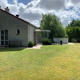 Vakantiehuis D 585 in De Cocksdorp, Texel met ruime tuin en terras, ideaal voor ontspanning op de Waddeneilanden.
