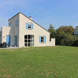 Ferienhaus F 675 in De Cocksdorp auf Texel, Watteninseln, mit grossem Garten und Terrasse, ideal fuer einen entspannten Aufenthalt in der Natur.