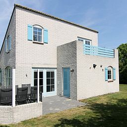 Vakantiehuis F 788 in De Cocksdorp op Texel, Waddeneilanden, met zonnig terras en ruime tuin voor een ontspannen verblijf in de natuur.