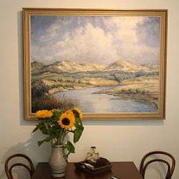 Kunstecke mit Gemaelde in Appartement Moleneind, Ferienunterkunft auf Texel.