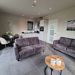 Gemuetliche Sitzecke im Ferienhaus Schoonoordsingel 29a, Den Burg, Texel, ideal zum Entspannen.