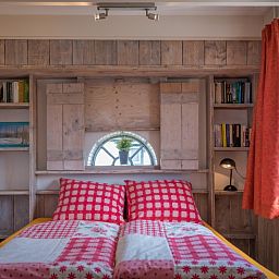 Gemuetliches Schlafzimmer im Appartement Heem, Den Hoorn, Texel. Gemuetlich eingerichtetes Ferienhaus.