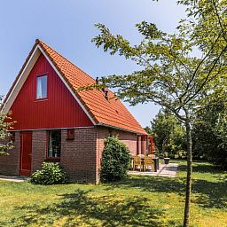 Charmantes Ferienhaus Typ II - Nr. 81 White Wagtail in Oosterend, Texel, mit sonniger Terrasse und Garten.