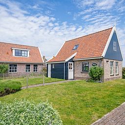 Gemuetliches Ferienhaus De Waddenschelpjes - De Mossel in Oosterend, Texel mit grossem Garten.