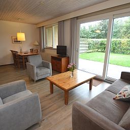 Offener Wohn- und Essbereich im Ferienhaus Narcis, De Dennen Texel.