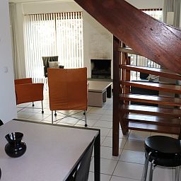 Gemuetliche Essecke im Ferienhaus Gortersmient 220, De Dennen, Texel.