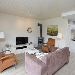 Comfortabele zithoek in Tempelierweg - Kogermient 11, vakantiehuis De Dennen, Texel.