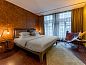 Guest house 0151458 • Apartment Amsterdam eo • Hotel V Nesplein  • 9 of 26
