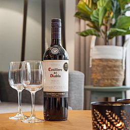 Comfortable sitting area in Ameland State 4-person apartment in Nes, Ameland.