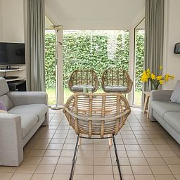 Comfortabele zithoek in Bergvliet vakantiewoning op Schiermonnikoog, Waddeneilanden