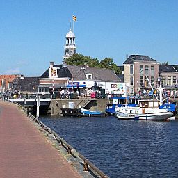 FR095 vakantiehuis in Lemmer met extra opslagruimte, gelegen aan het IJsselmeer en Friese meren.