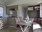 Guest house 060727 • Holiday property IJsselmeer • Ruim gelegen 6-persoons chalet aan het water, nabij de  • 11 of 22