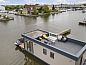 Guest house 091001 • Holiday property Slotermeer • Vakantiehuis Harboursuite 2 incl. motorboot  • 1 of 26