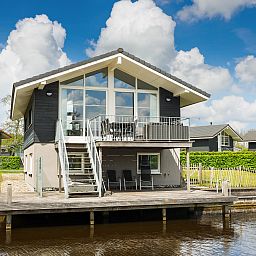 Stilvolles Badezimmer im Ferienhaus Waterpark Sneekermeer, Terherne, Friesische Seen.