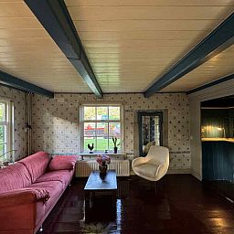 Stilvolles Badezimmer im Ferienhaus FR421, Terherne, mit klassischen Fliesen.