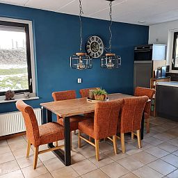 Guest house 170505 - Bungalow Midden Drenthe - Bedsteehuisje in vakantiepark