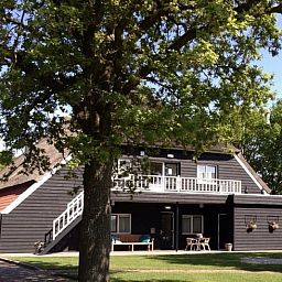 Authentieke boerderijstijl van Vakantiehuisje in Witteveen, perfect voor een ontspannen verblijf in Drenthe.