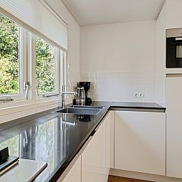 Moderne Kueche im Ferienhaus DG1863, Norg, Nord-Drenthe.