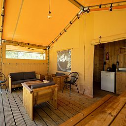 Guest house 181122 - Tent house Noord Drenthe - Vakantiepark «Hunzedal 16»