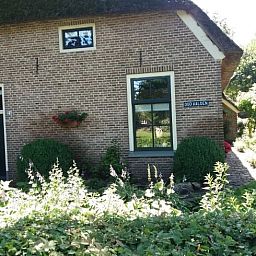 Vakantiehuis in Aalden, traditionele bakstenen gevel van vakantiehuis in Zuidoost Drenthe, Drenthe.