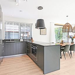 Verblijf 190441 - Bungalow Zuidoost Drenthe - PUUR Exloo | 10-persoons vakantiehuis | 10EL1