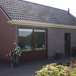 Ferienhaus in Valthe, Suedost-Drenthe, mit sonniger Terrasse und gruener Umgebung, ideal fuer einen entspannten Aufenthalt in Drenthe.