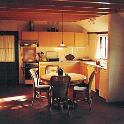 Gezellige keuken in Vakantiehuis in Odoornerveen, perfect voor een ontspannen verblijf, Zuidoost Drenthe, Drenthe.