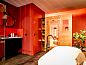 Guest house 2101140 • Chalet Oostelijk Flevoland • Chalet in Biddinghuizen  • 2 of 6